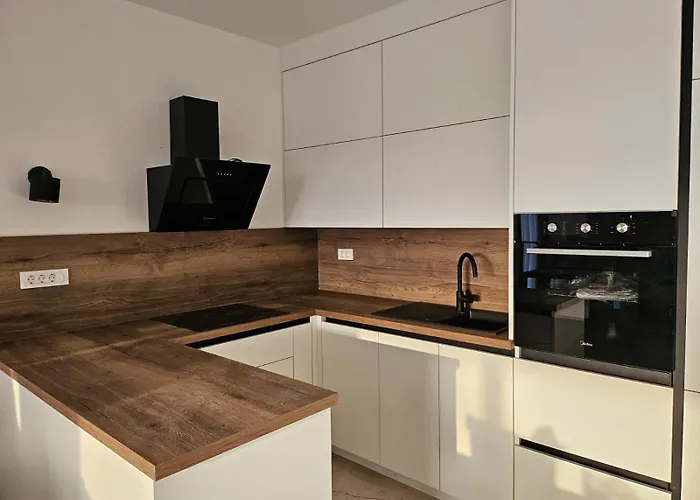 Sunshine - Zadar, * Vrsi